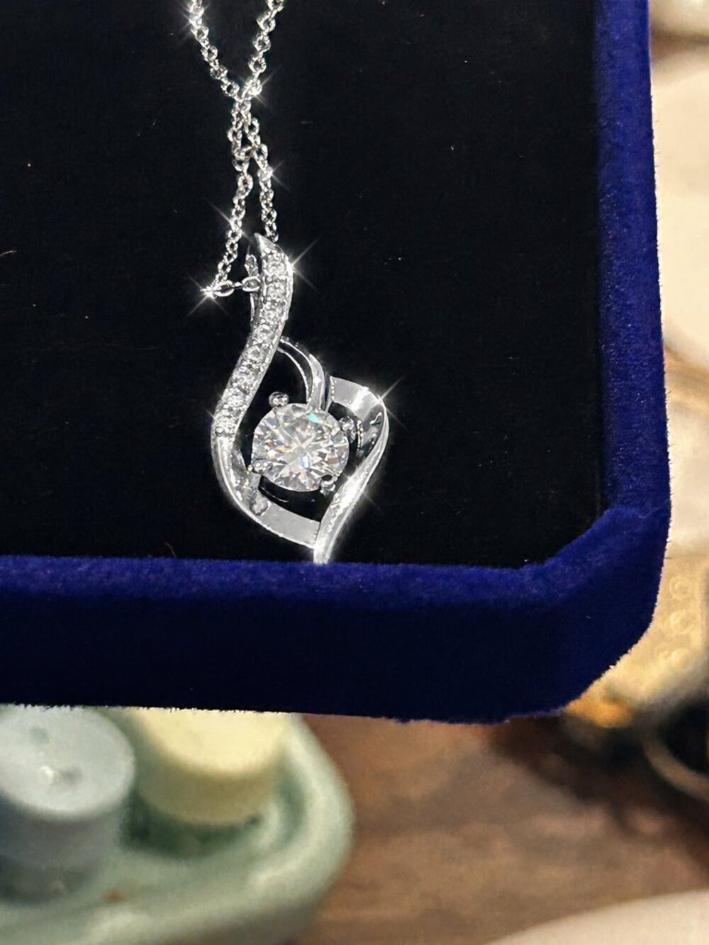 XL03 Eternal Flame 1 ct Moissanite in Sterling Silver